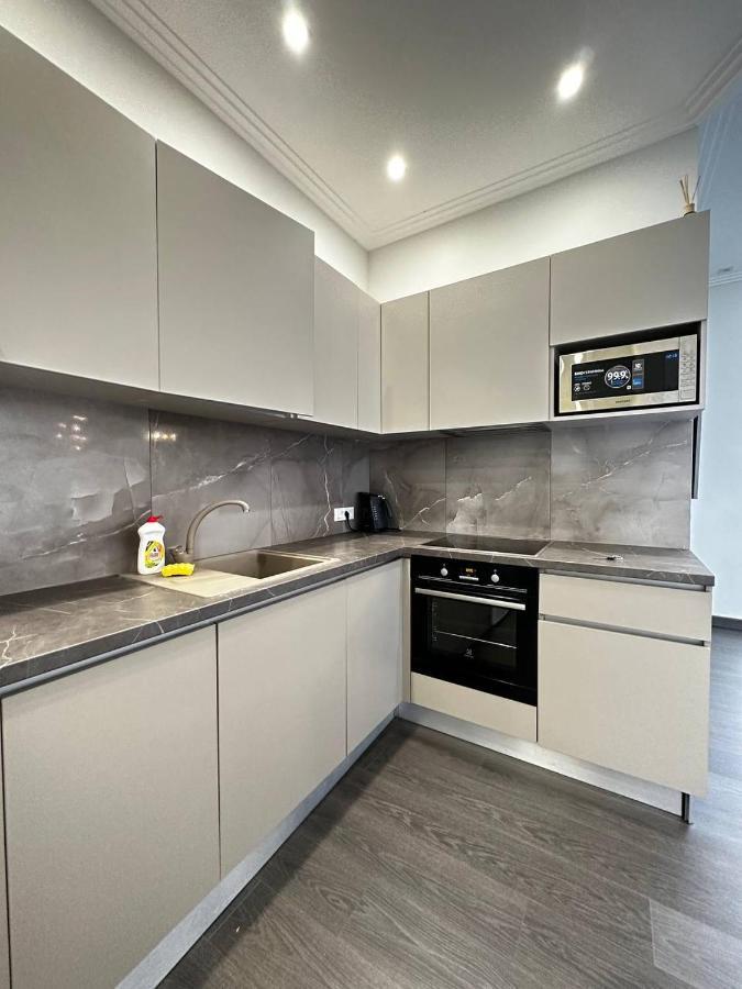 Sea Symphony 3-Bedrooms Lux Apartment Odesa Exterior photo